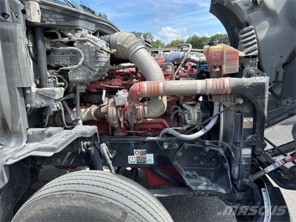 Kenworth T680 Седельные тягачи