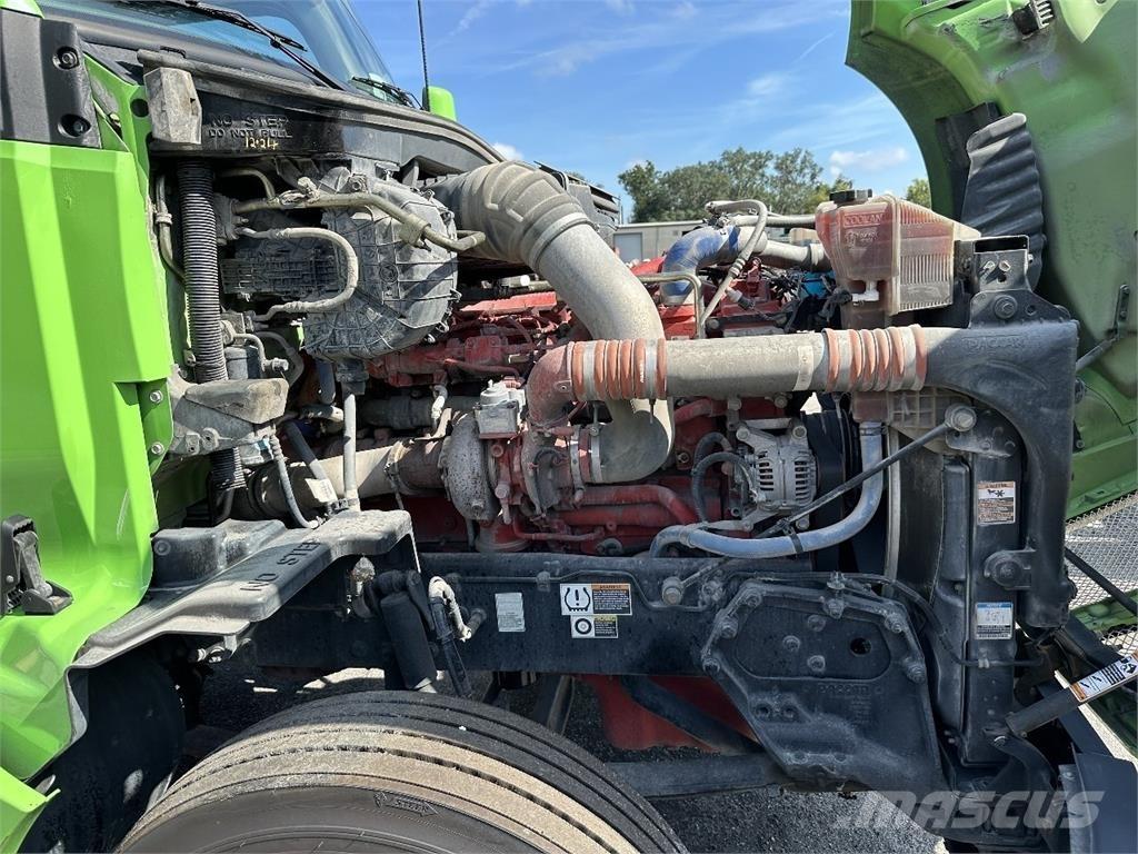 Kenworth T680 Седельные тягачи