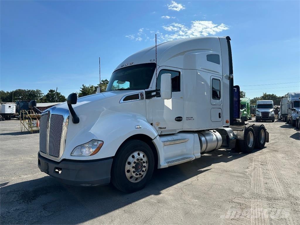 Kenworth T680 Седельные тягачи