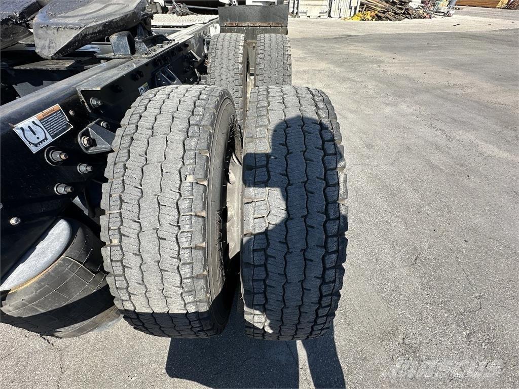 Kenworth T680 Седельные тягачи