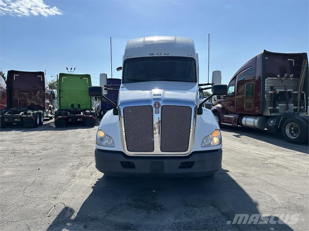 Kenworth T680 Седельные тягачи