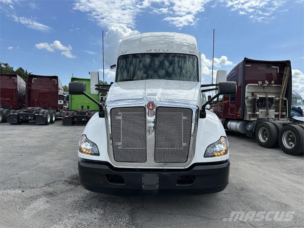 Kenworth T680 Седельные тягачи