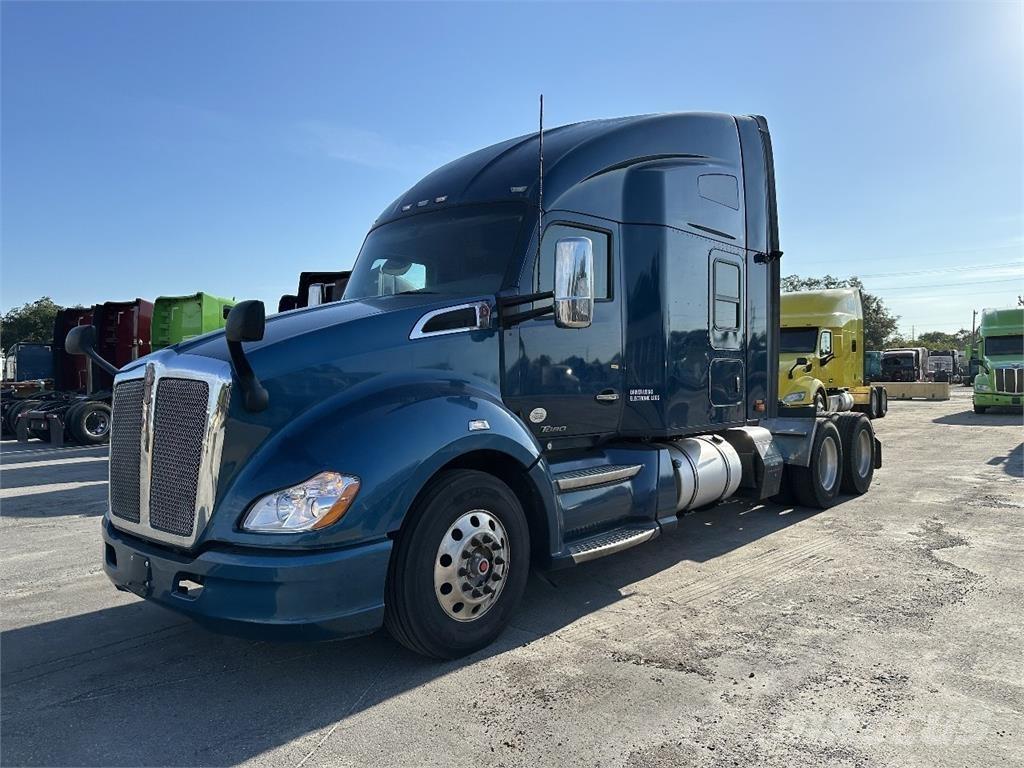 Kenworth T680 Седельные тягачи