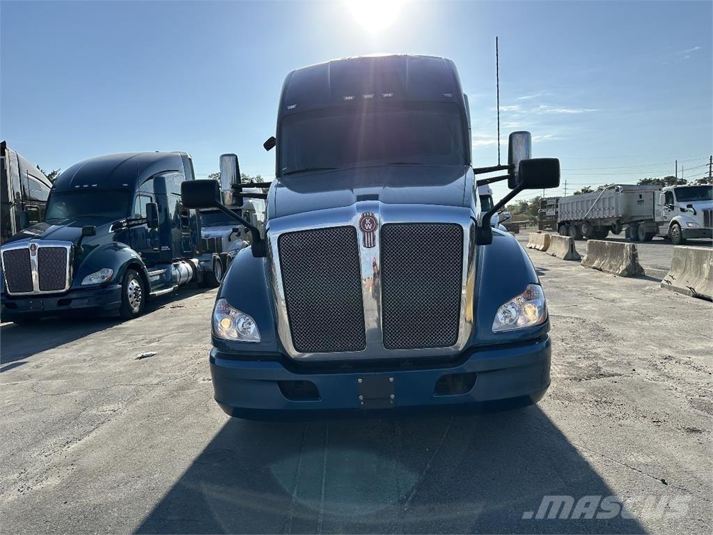 Kenworth T680 Седельные тягачи