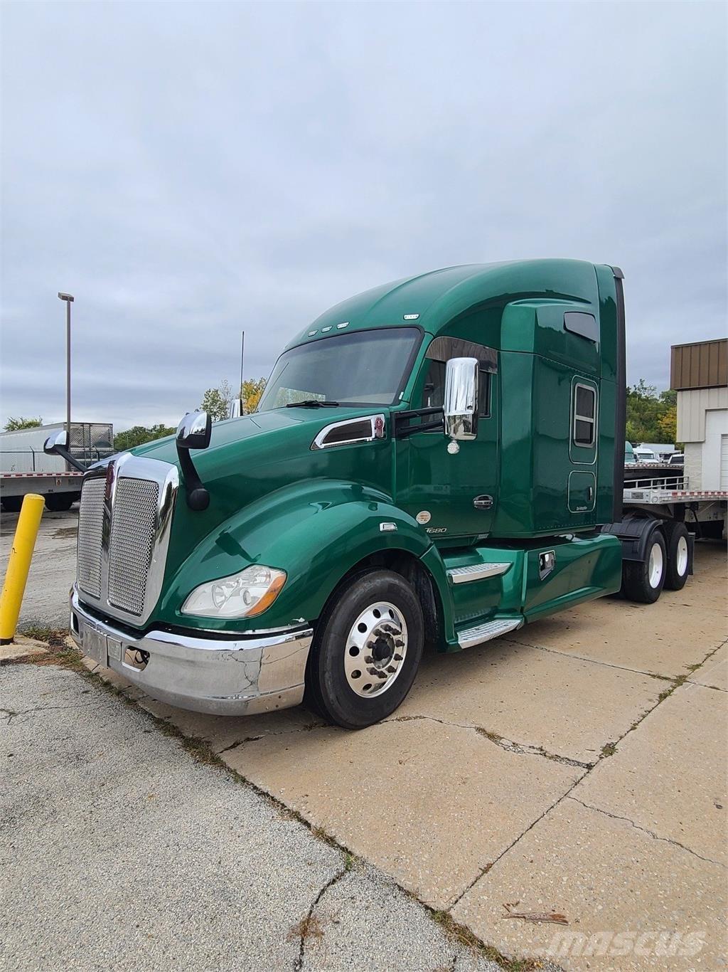 Kenworth T680 Седельные тягачи