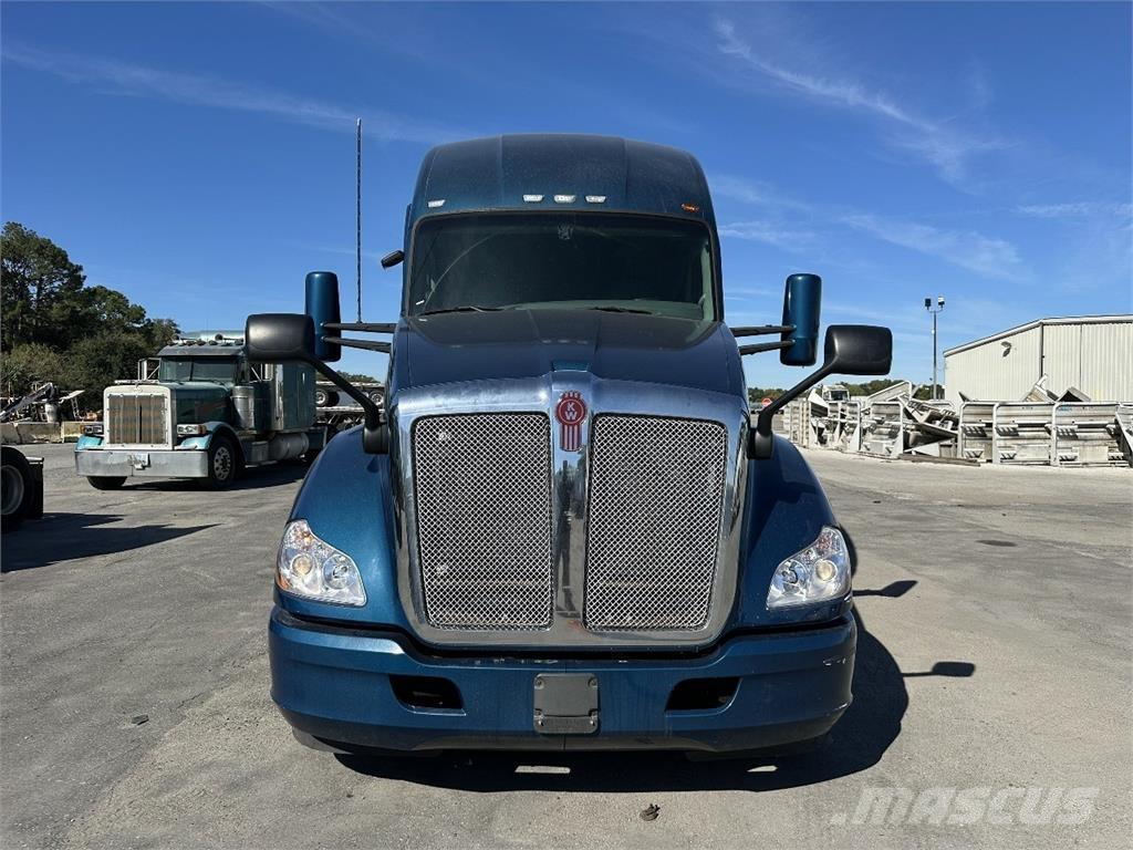 Kenworth T680 Седельные тягачи