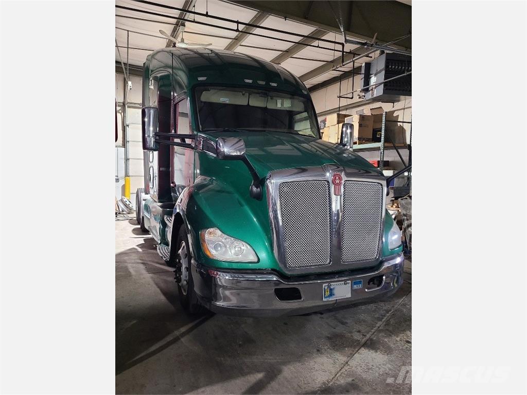 Kenworth T680 Седельные тягачи