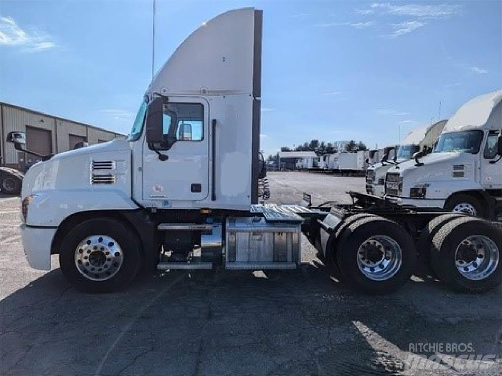 Mack AN64T Седельные тягачи