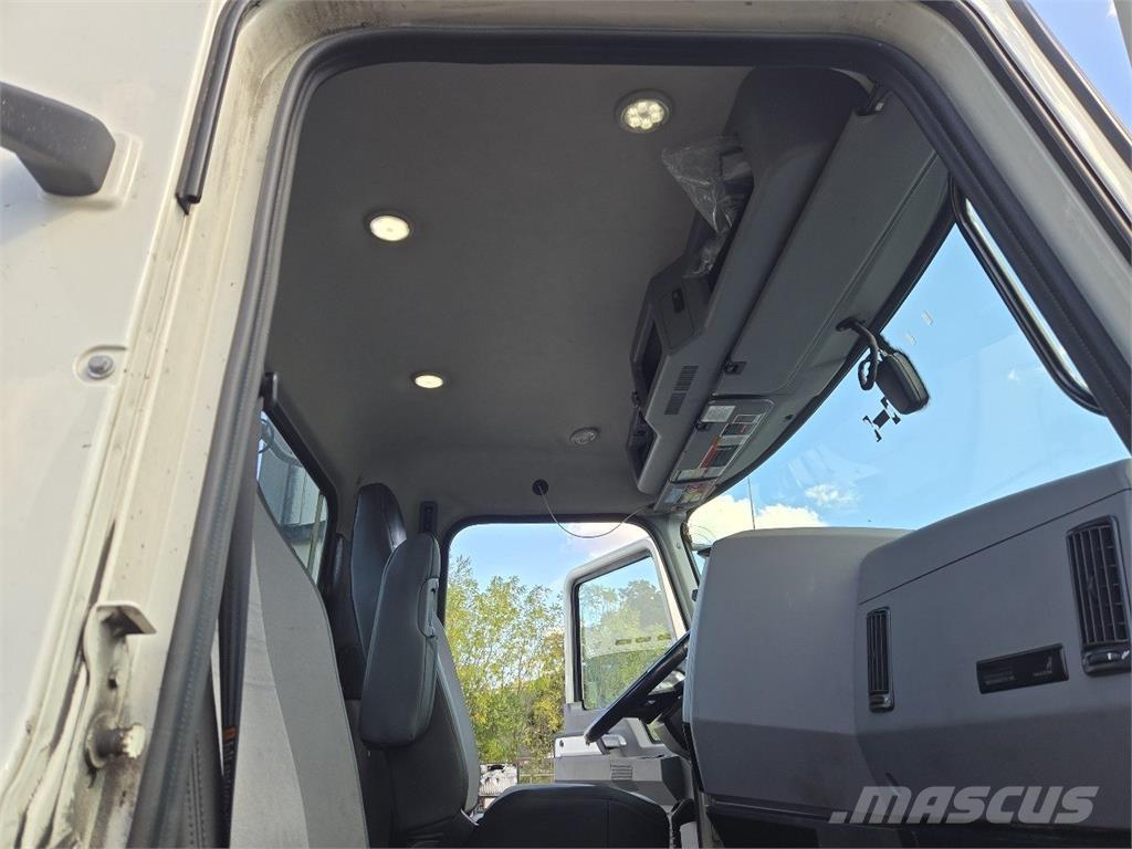 Mack AN64T Седельные тягачи