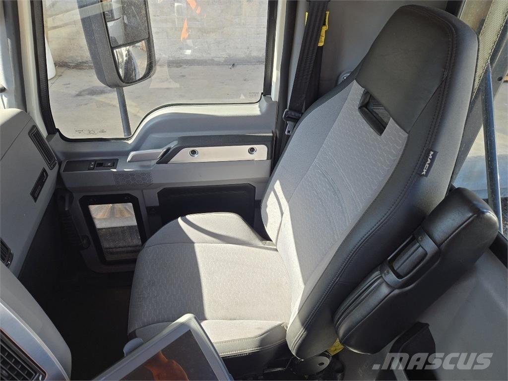 Mack AN64T Седельные тягачи