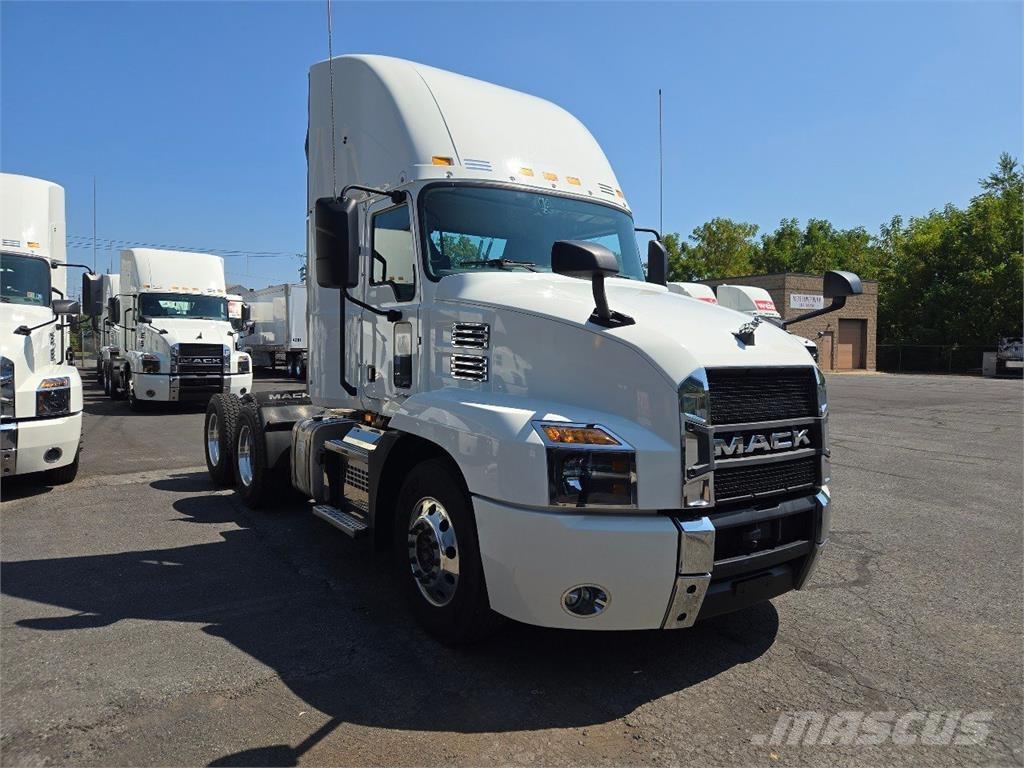 Mack AN64T Седельные тягачи