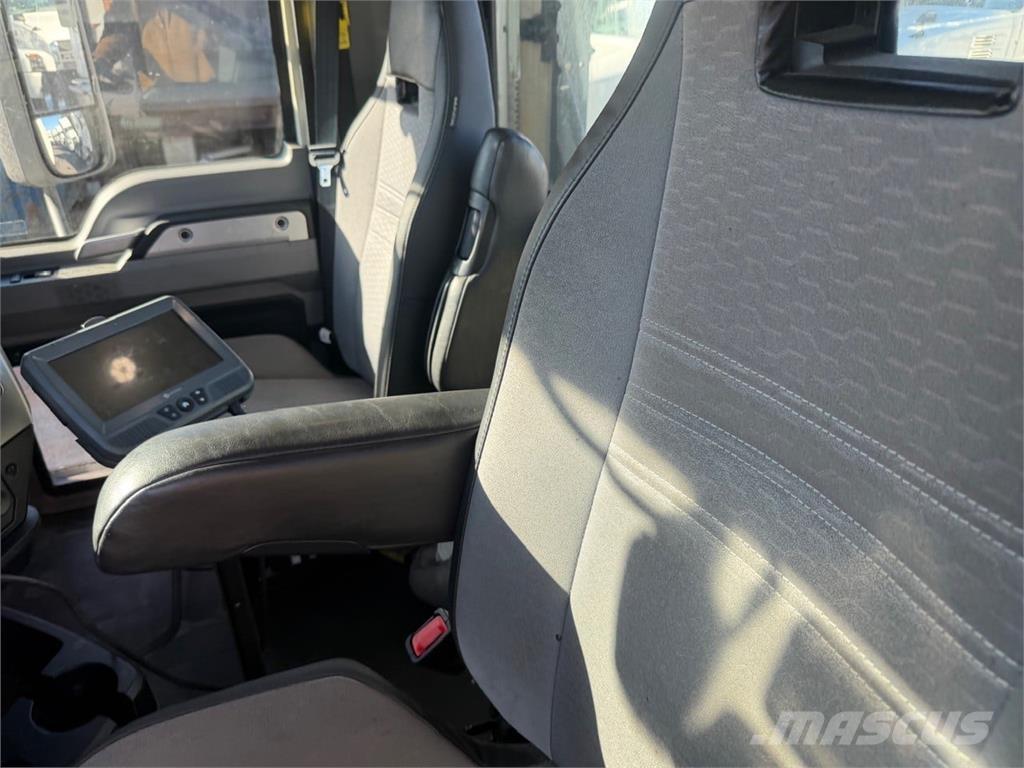 Mack AN64T Седельные тягачи