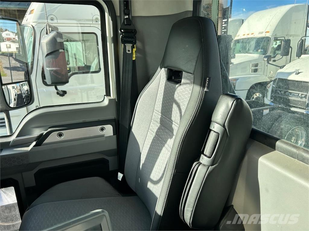 Mack AN64T Седельные тягачи