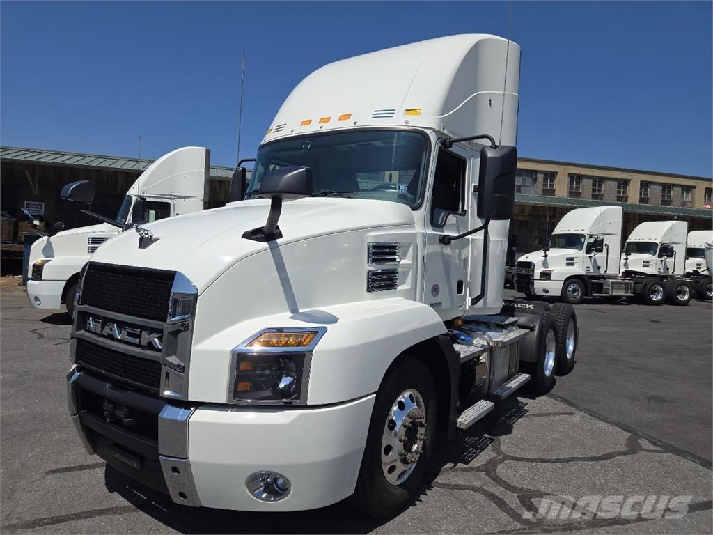 Mack AN64T Седельные тягачи