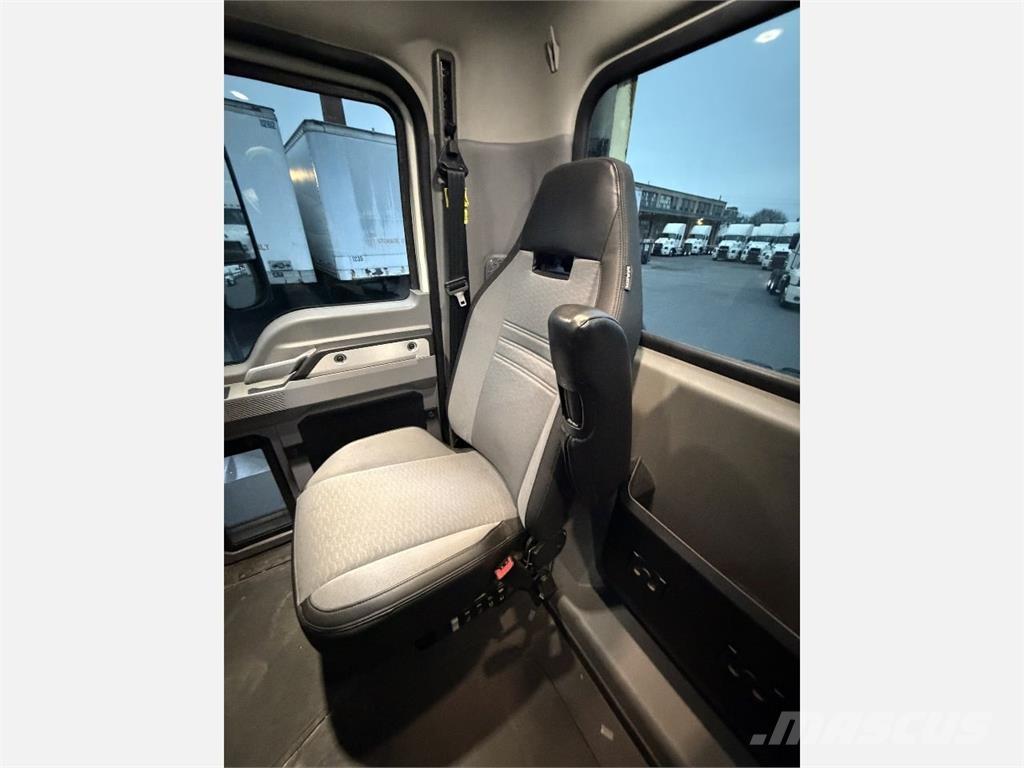 Mack AN64T Седельные тягачи