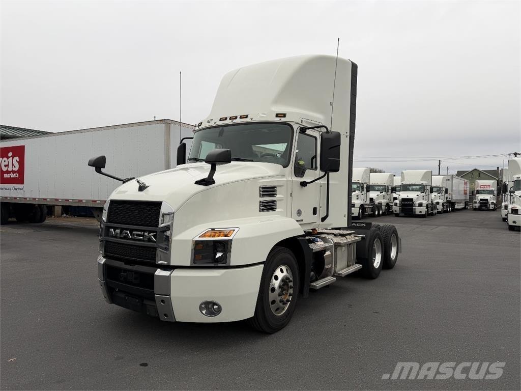 Mack AN64T Седельные тягачи