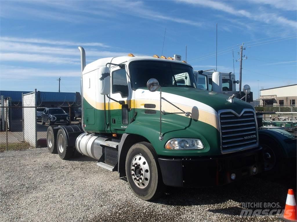 Mack CXU613 Седельные тягачи