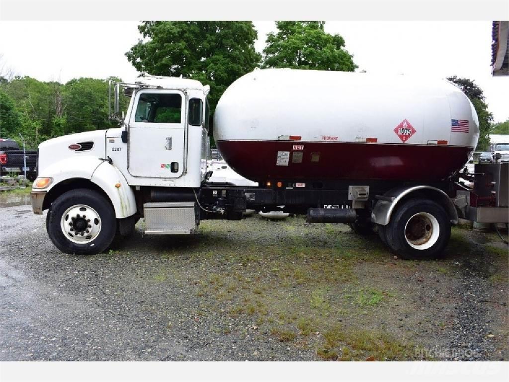 Peterbilt 335 Специальные грузовики