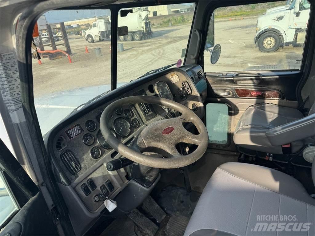 Peterbilt 367 Специальные грузовики