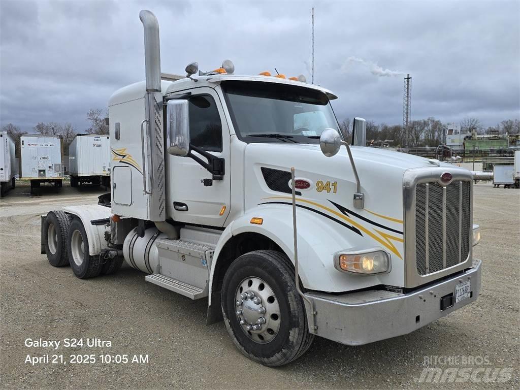 Peterbilt 567 Седельные тягачи