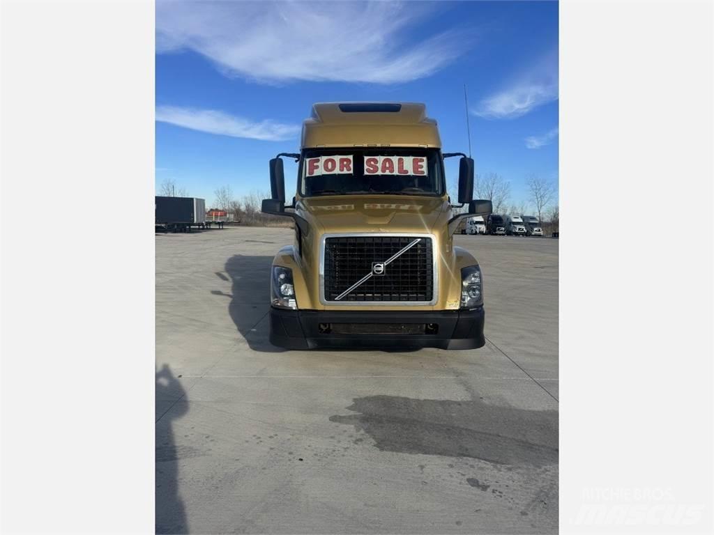 Volvo VNL 780 Седельные тягачи