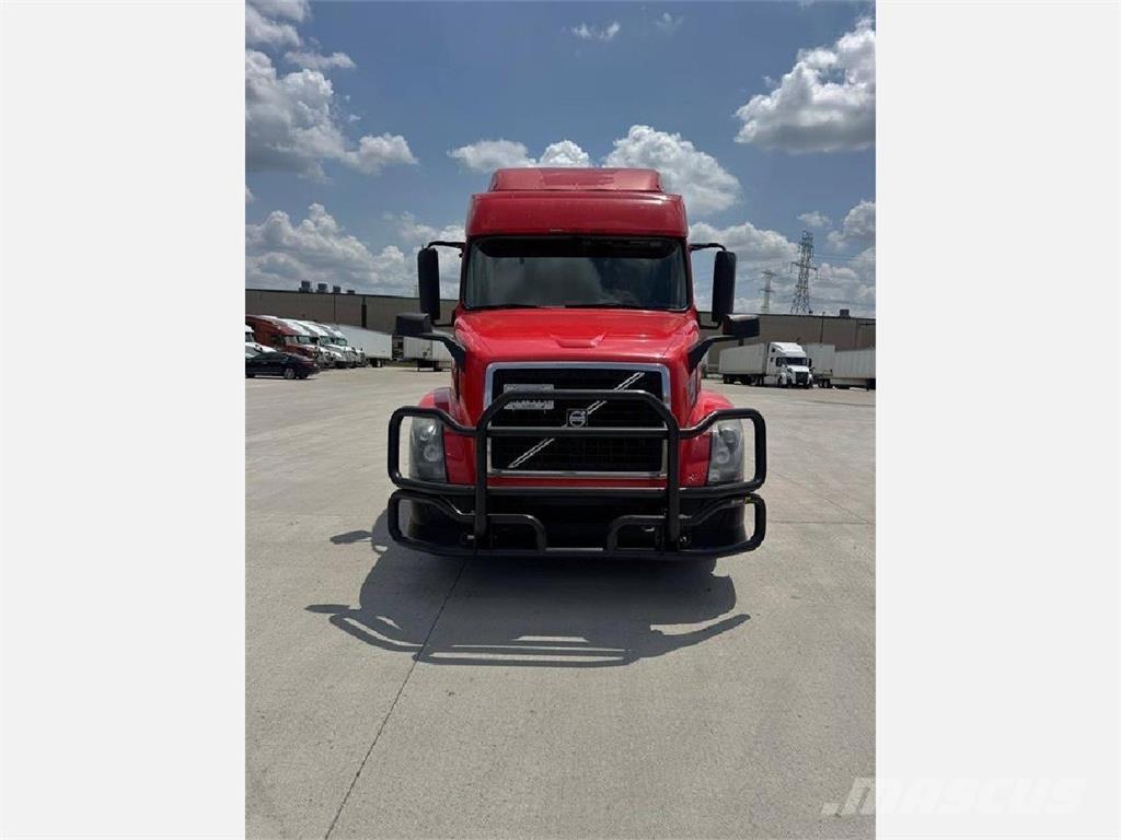 Volvo VNL 860 Седельные тягачи