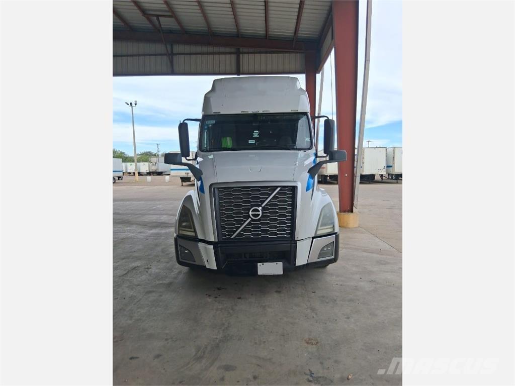 Volvo VNL64T760 Седельные тягачи