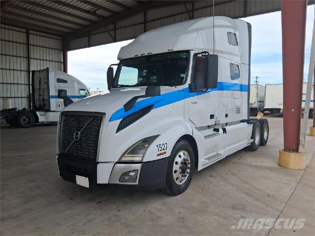 Volvo VNL64T760 Седельные тягачи