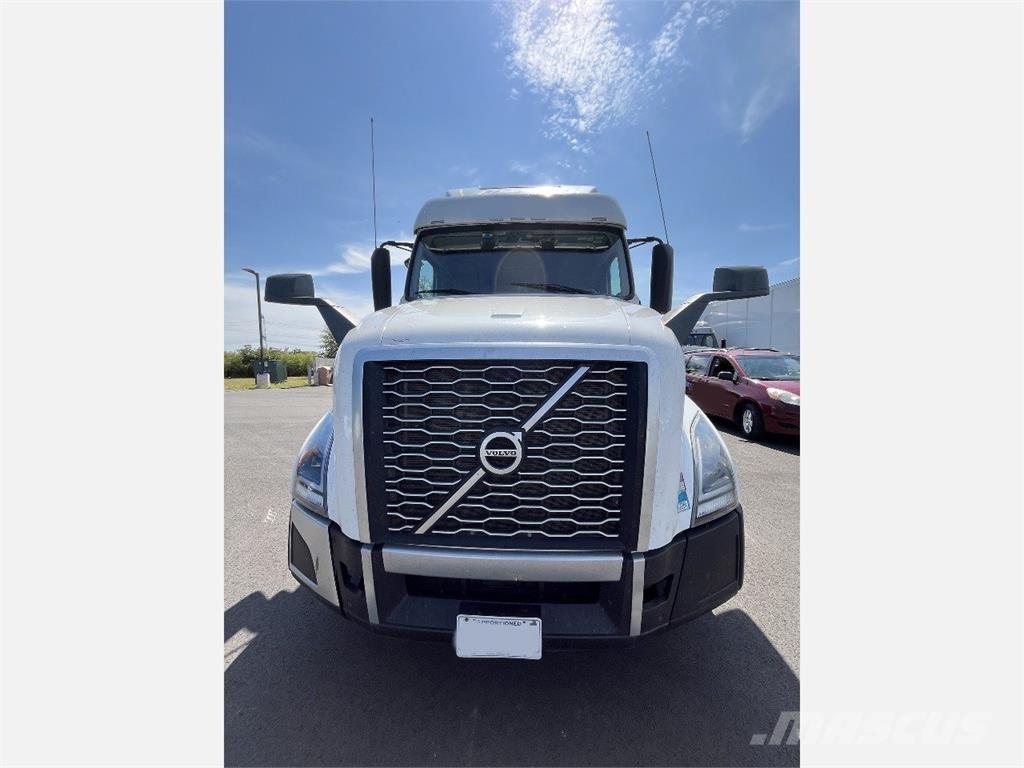 Volvo VNL860 Седельные тягачи