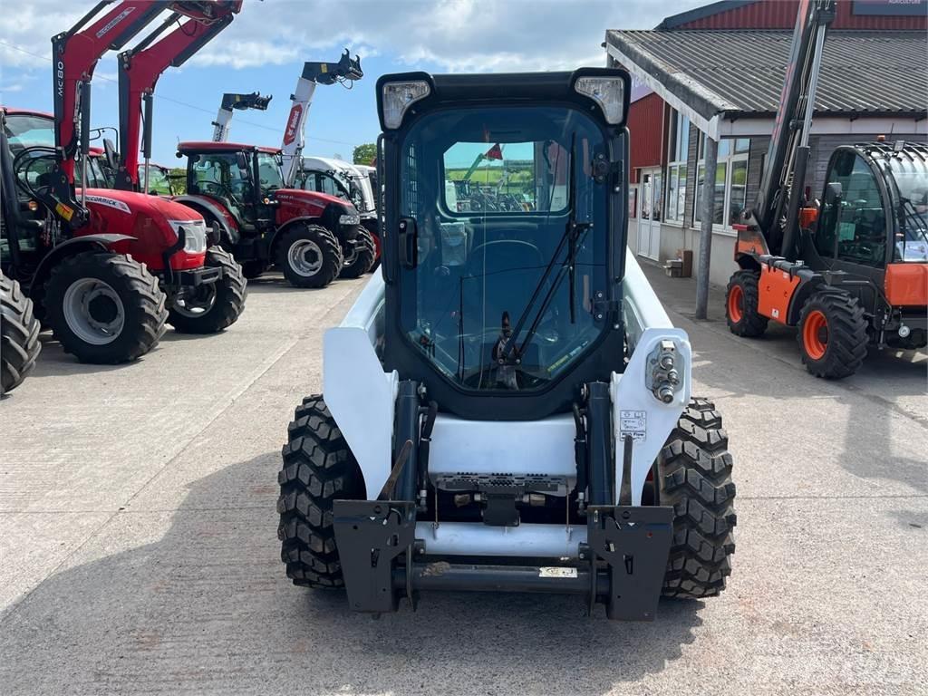 Bobcat S550 Мини-погрузчики