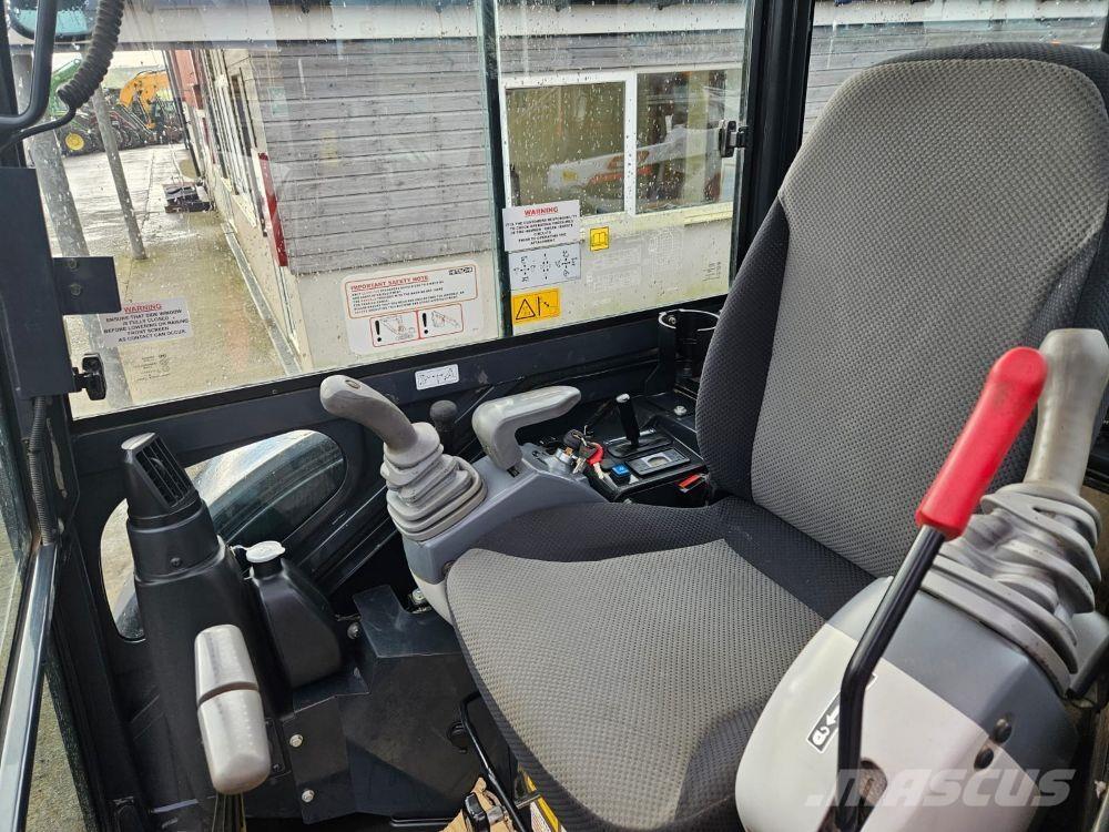 Hitachi ZX26U Гусеничные экскаваторы