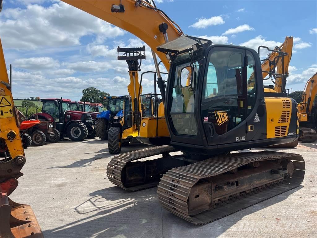 JCB JS130 LC Гусеничные экскаваторы