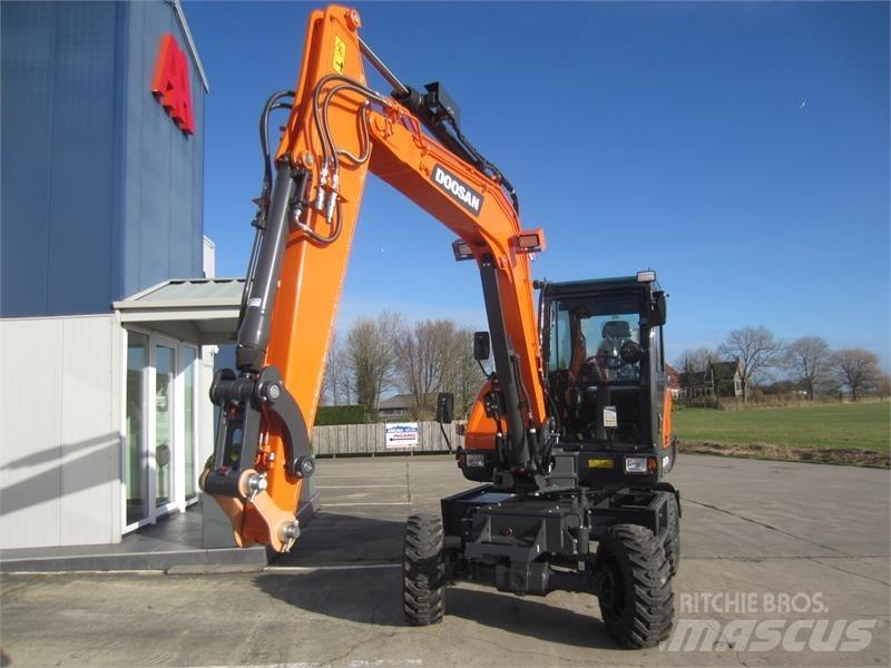 Develon DX57W-7 Мини-экскаваторы