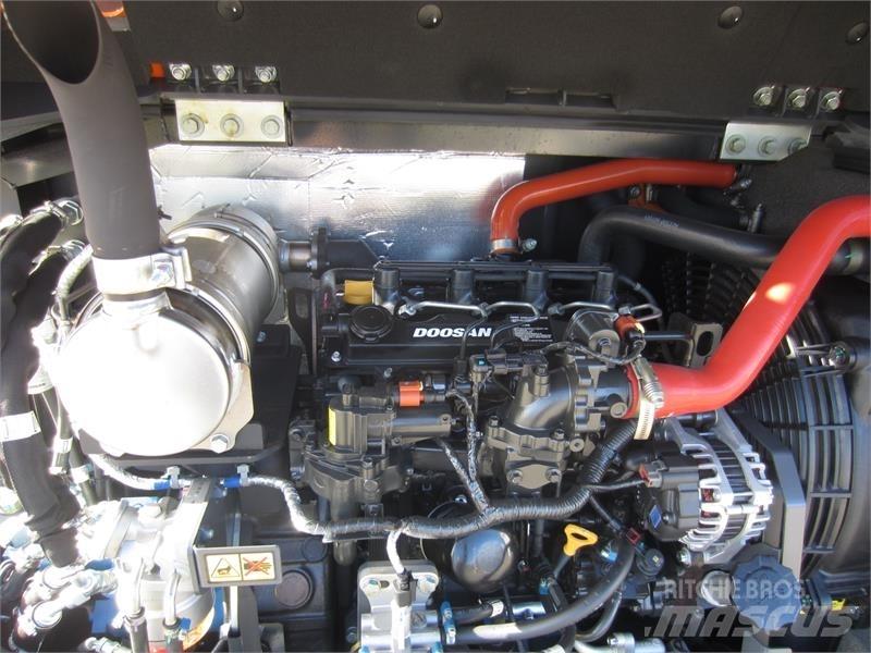 Develon DX57W-7 Мини-экскаваторы