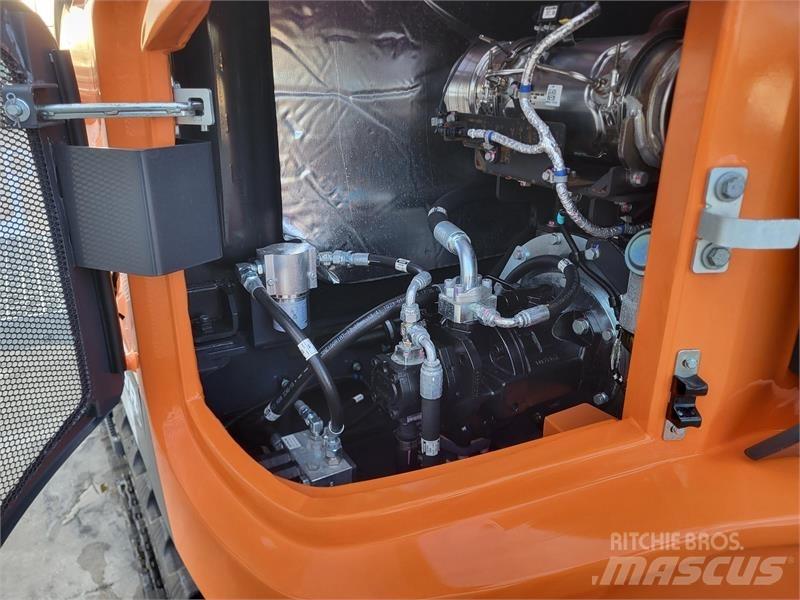 Develon DX85R-7 Малые экскаваторы 7т-12т