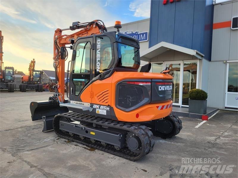 Develon DX85R-7 Малые экскаваторы 7т-12т