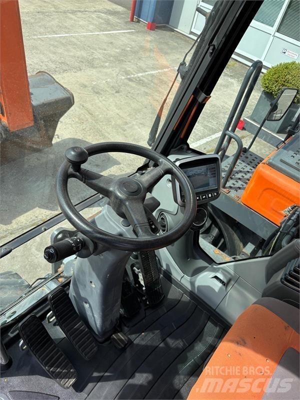 Doosan DX170W-5 Колёсные экскаваторы