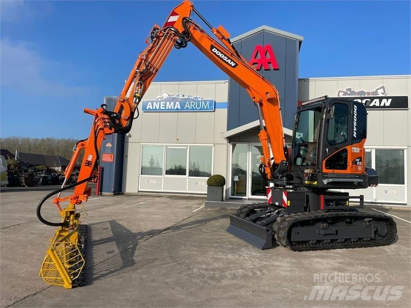 Doosan DX63-3 Малые экскаваторы 7т-12т