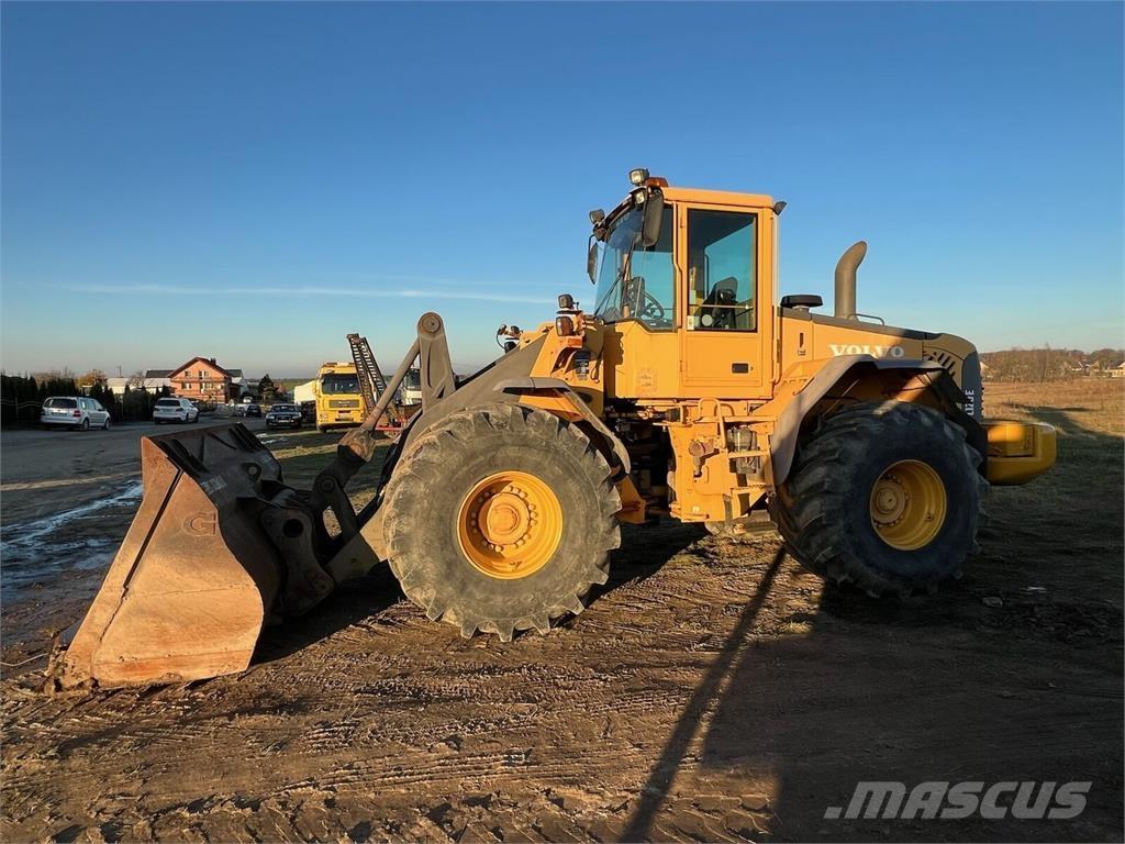 Volvo L120E Фронтальные погрузчики