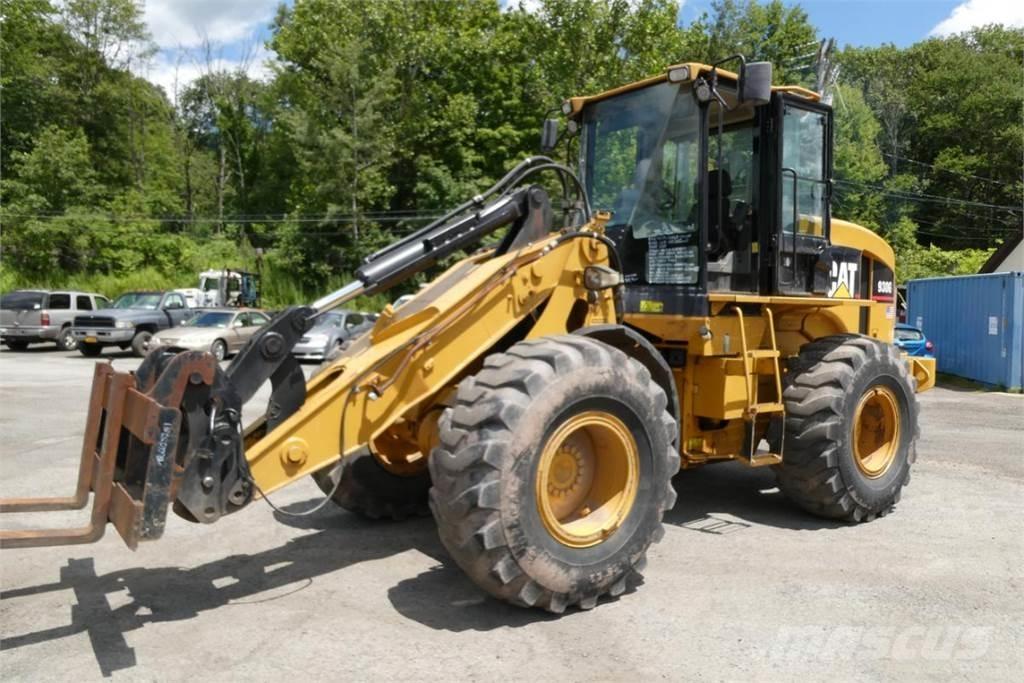 CAT 930G Фронтальные погрузчики