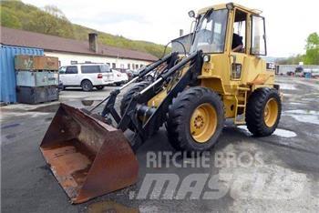 CAT IT12F Фронтальные погрузчики
