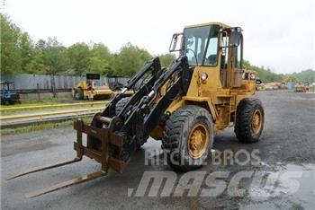 CAT IT28B Фронтальные погрузчики