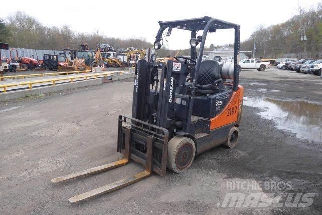 Doosan GC25P-5 Другие складские механизмы
