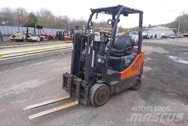 Doosan GC25P-5 Другие складские механизмы