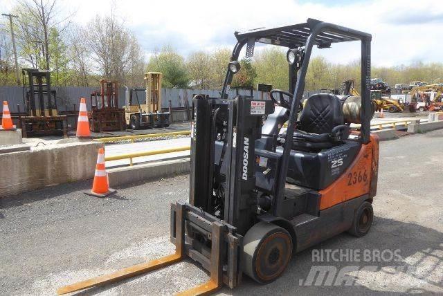 Doosan GC25P-5 Другие складские механизмы