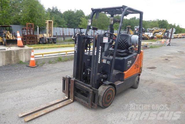 Doosan GC25P-5 Другие складские механизмы