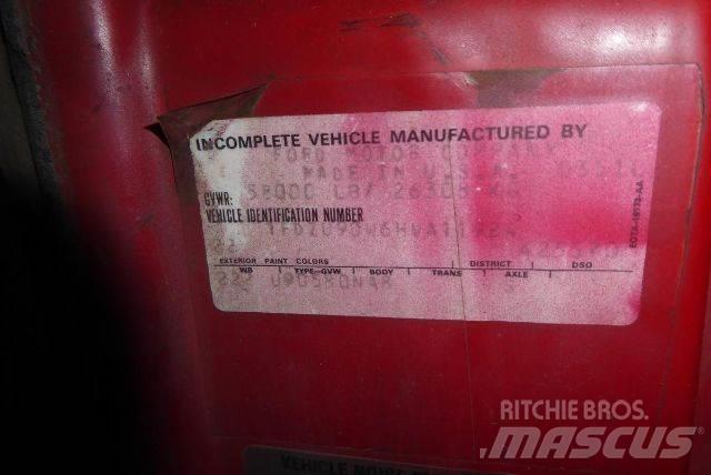 Ford L9000 Шасси с кабиной