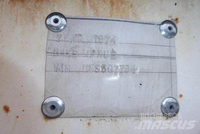 Fruehauf Bulk Прицепы-цистерны