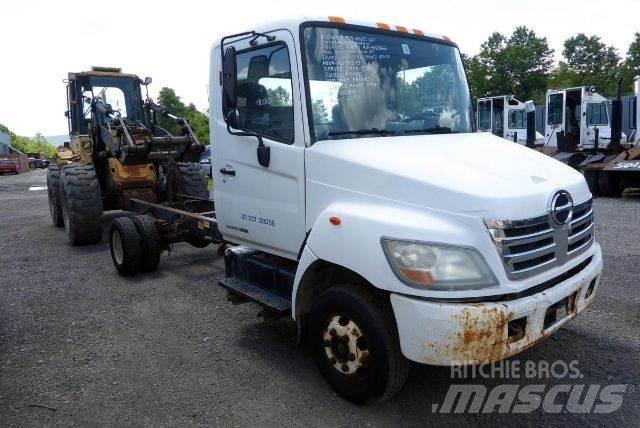 Hino 145 Шасси с кабиной