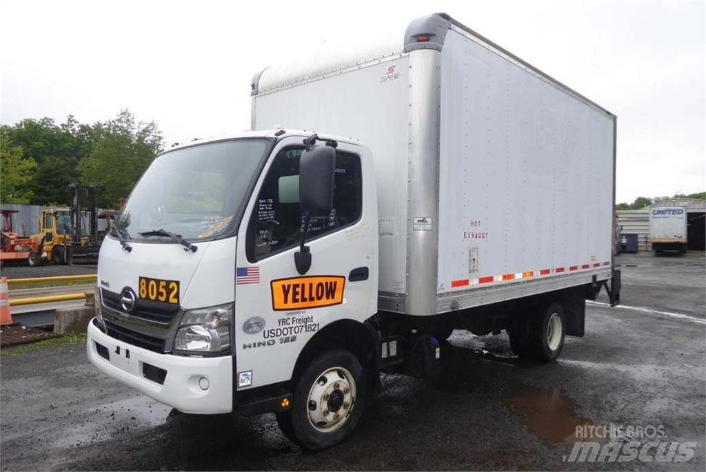 Hino 155 Грузовики-Фургоны